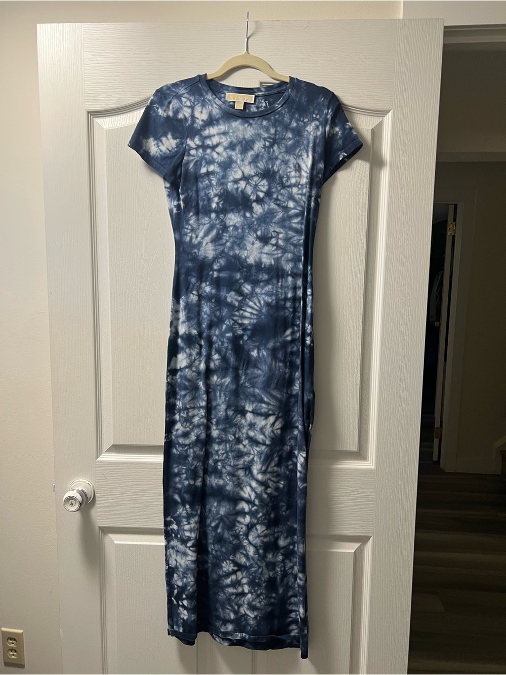 Michael Kors Navy and White Tie-Dye Short-Sleeve Maxi Dress